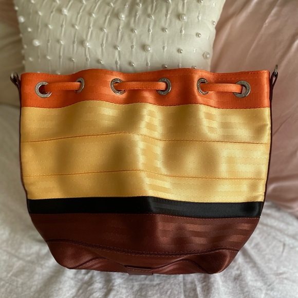 Harveys Up Russell Park Hopper, Coin Purse, and CNG 🏠🎈🍇 - Picture 10 of 16